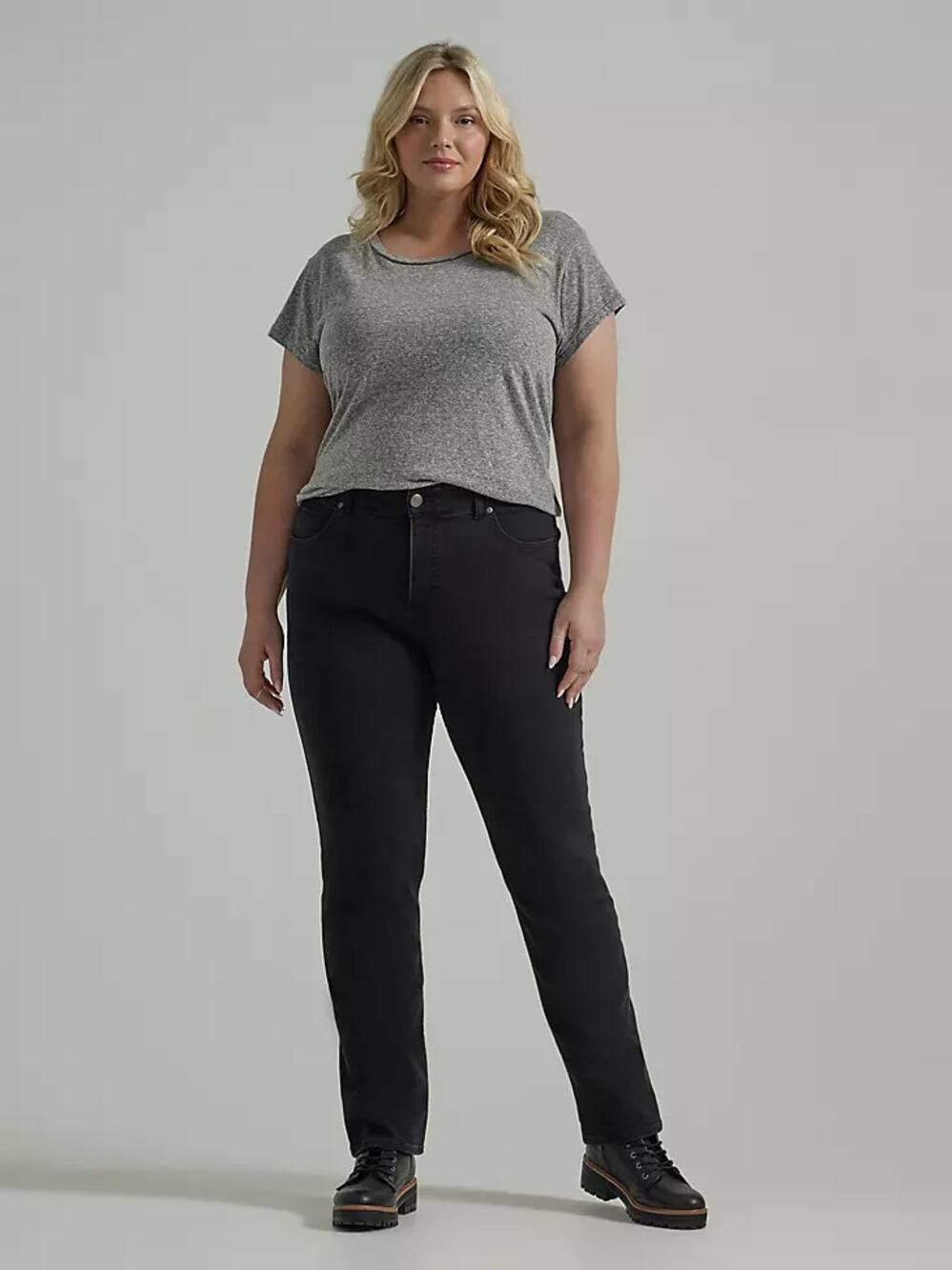 NWOT* Lee Black Wash Denim Ultra Lux Comfort Straight Jeans Women's Size 28W